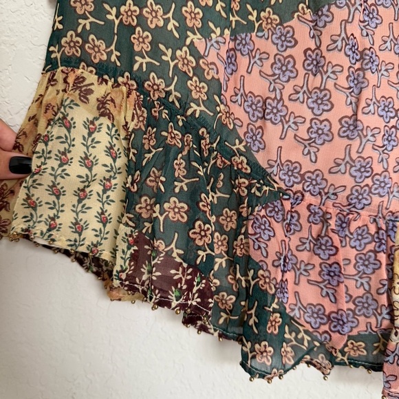Anthropologie Floreat Patchwork Peasant Top Size Small Floral Beaded Hem Boho - Picture 4 of 9